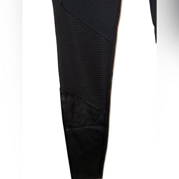 Assets Spanx Leggings Size Small 20305R Moto Faux Leather Ponte Black - Picture 6 of 8